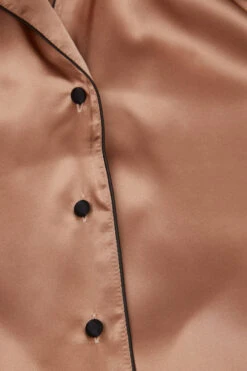 Short-Sleeved Satin Shirt With Contrasting Trim -Lingerie Sale Store CMD1233163I D1