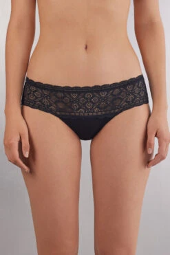 High-Rise Briefs In Lace And Cotton