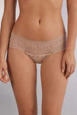 High-Rise Briefs In Lace And Cotton
